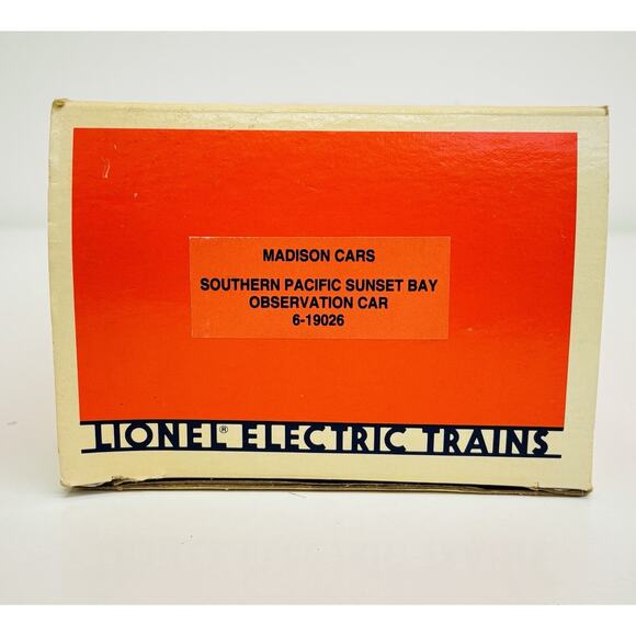 Lionel Southern Pacific Daylight "Sunset Bay" Madison Observation Car 6-19026 - Picture 10 of 11